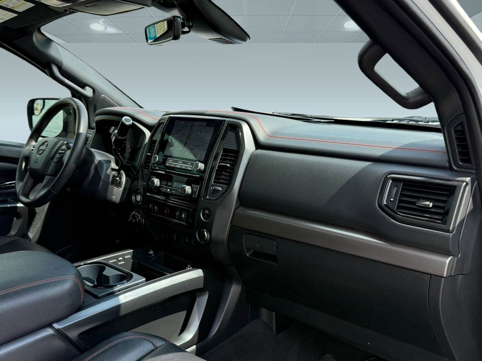 Used 2024 Nissan Titan PRO-4X w/ Pro-4x Convenience Package image 27