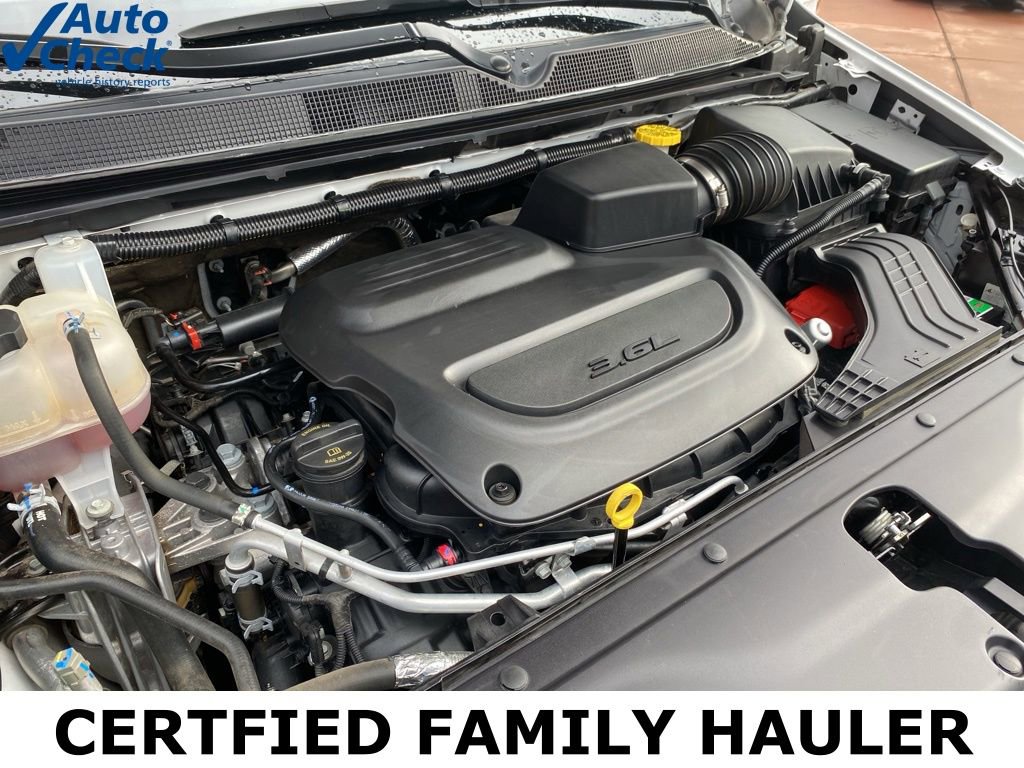 Used 2024 Chrysler Pacifica Touring-L image 49