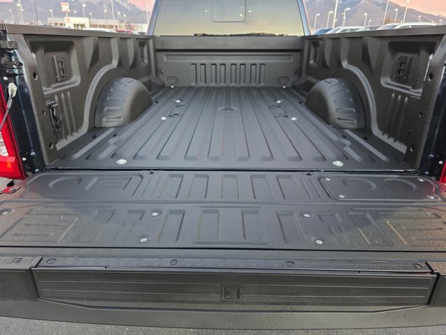 Certified 2024 Ford F350 Lariat image 27