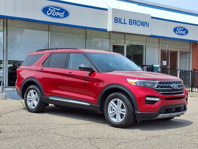Certified 2024 Ford Explorer XLT w/ Equipment Group 202A