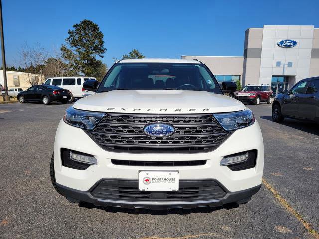 Certified 2022 Ford Explorer XLT w/ Equipment Group 202A image 8