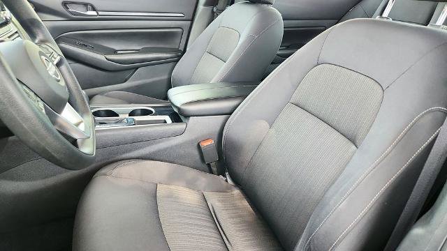 Used 2024 Nissan Altima 2.5 SV FWD image 11