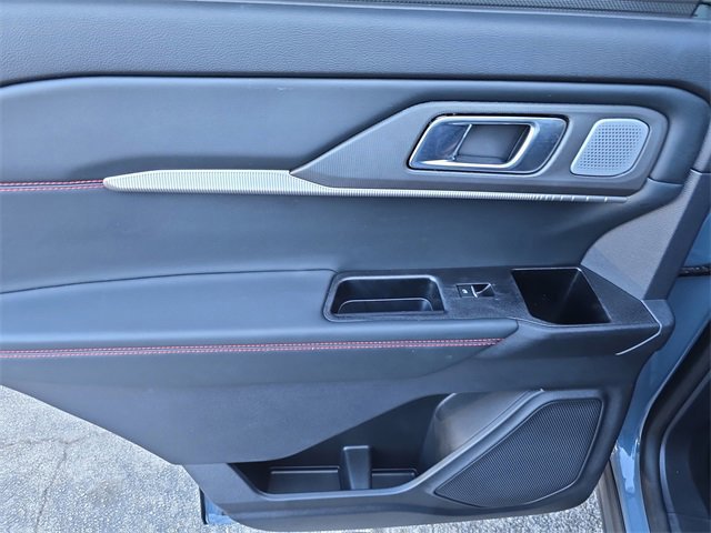 Certified 2025 Ford Explorer ST image 9