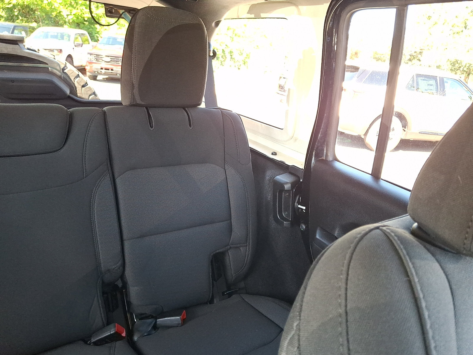 Used 2023 Jeep Wrangler Unlimited Sport AWD/4WD image 20