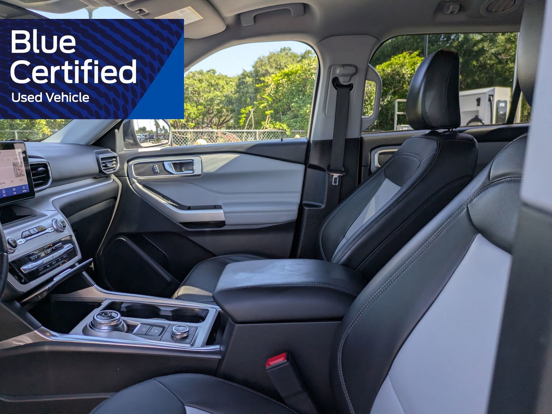 Certified 2023 Ford Explorer XLT w/ Equipment Group 202A AWD/4WD image 27