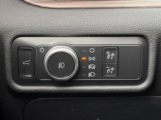 Certified 2021 Ford Explorer Limited w/ Equipment Group 301A AWD/4WD image 22