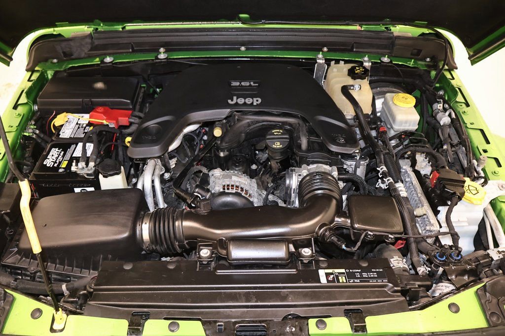 Used 2019 Jeep Wrangler Unlimited Sahara w/ Uconnect 4C Nav & Sound Group image 37