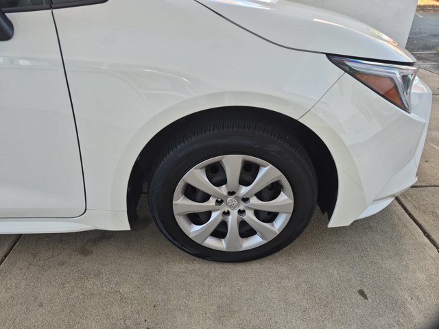 Used 2023 Toyota Corolla LE FWD image 11
