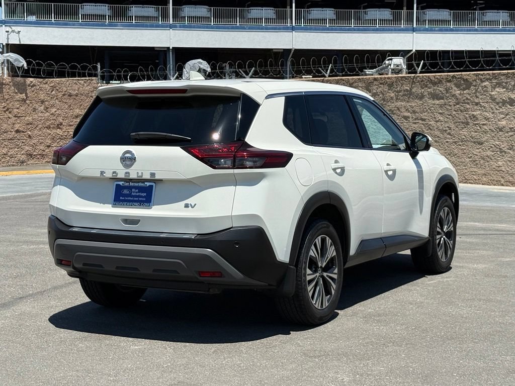 Used 2021 Nissan Rogue SV FWD image 4