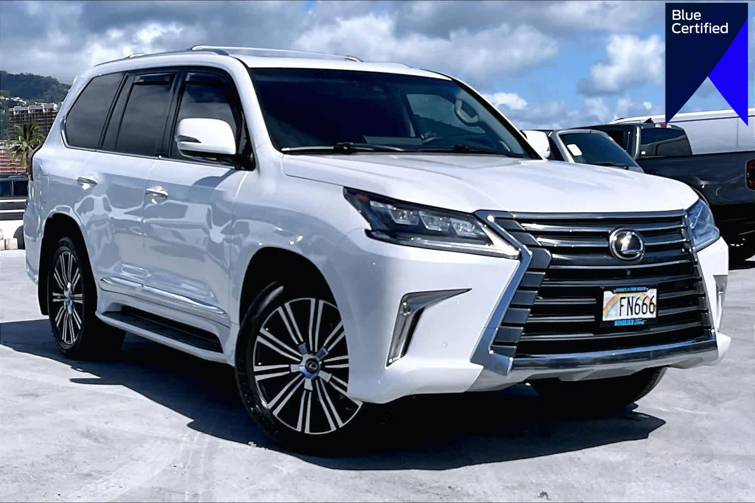 Used 2019 Lexus LX 570 4WD image 1