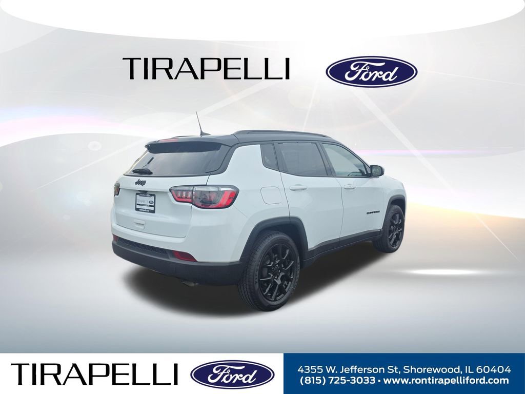 Used 2022 Jeep Compass Latitude FWD image 8