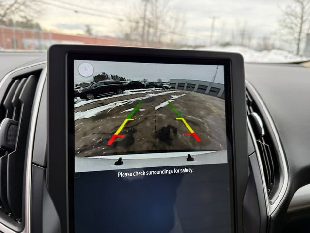 Certified 2023 Ford Edge SE image 13