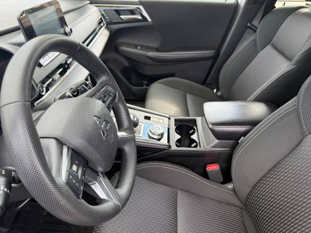 Used 2024 Mitsubishi Outlander ES AWD/4WD image 10