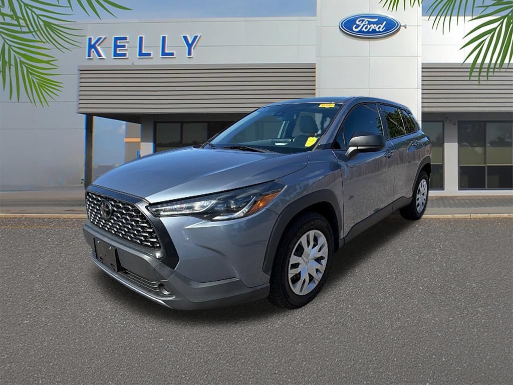 Used 2022 Toyota Corolla Cross L FWD image 1
