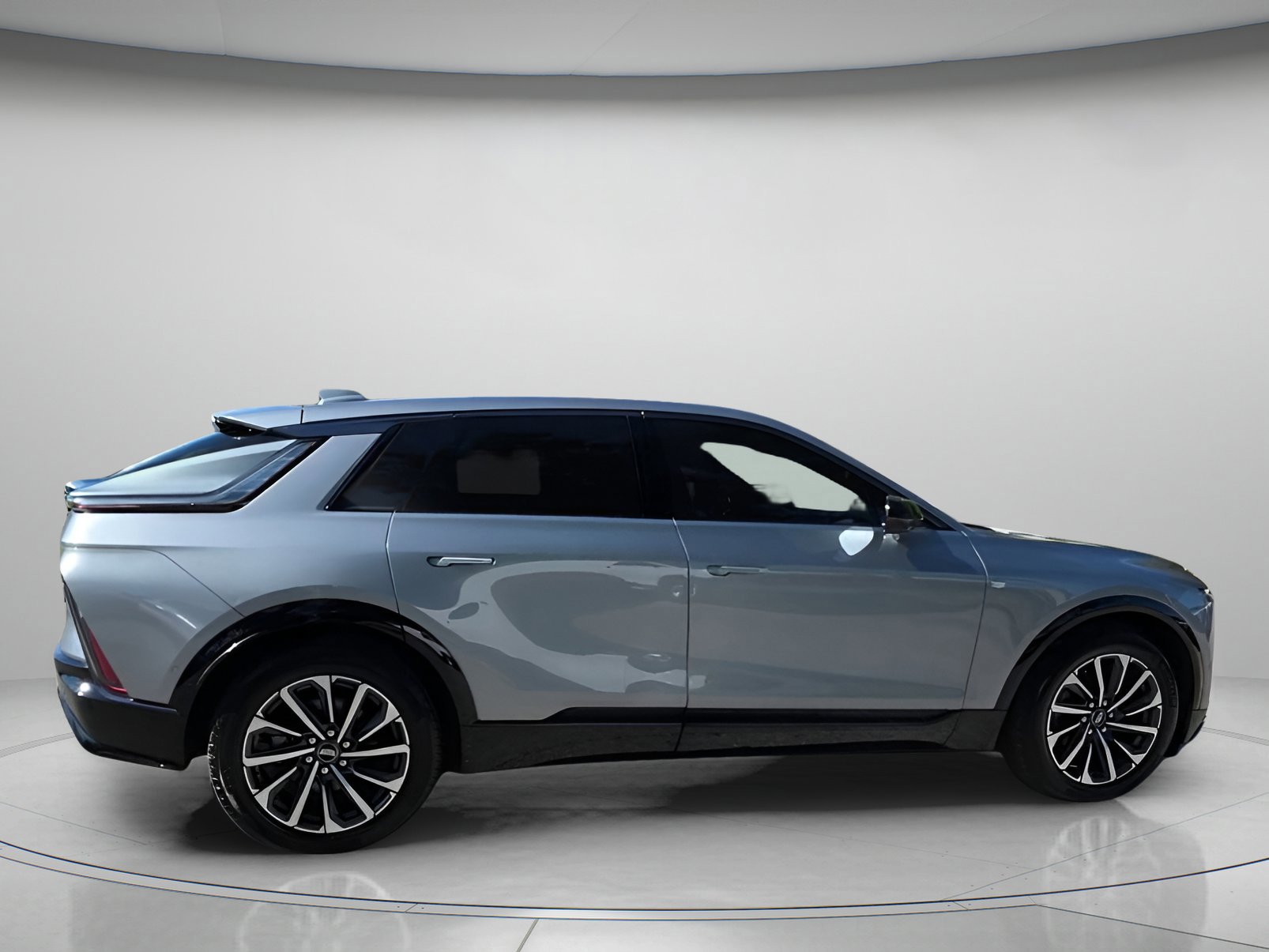 Used 2024 Cadillac Lyriq Sport image 23