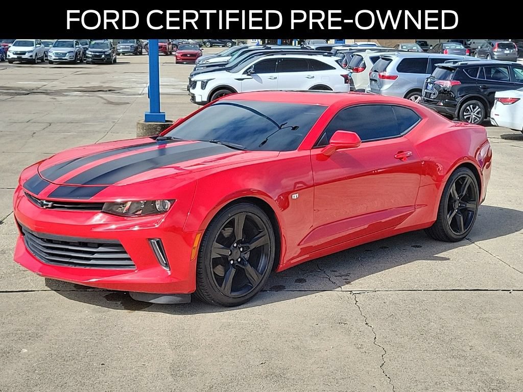 Used 2017 Chevrolet Camaro LT RWD image 2