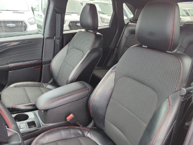 Certified 2023 Ford Escape ST-Line w/ Tech Pack #1 AWD/4WD image 21