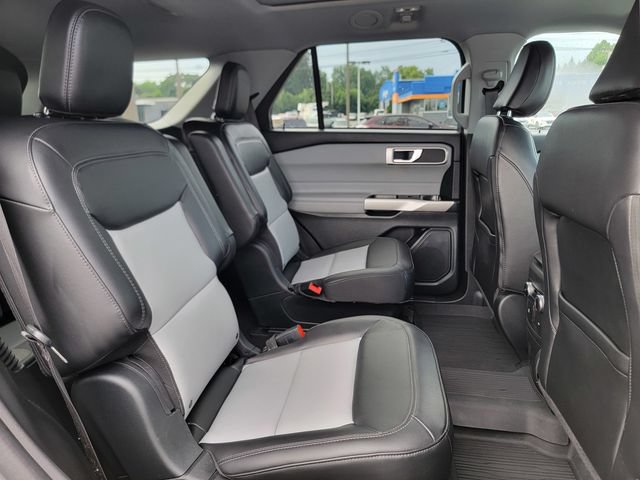 Certified 2023 Ford Explorer XLT w/ Equipment Group 202A AWD/4WD image 24