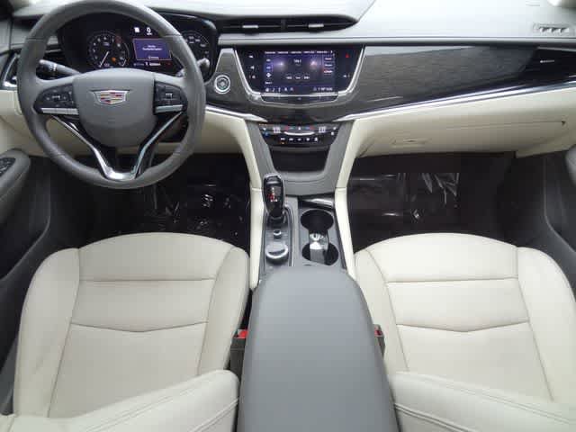 Used 2020 Cadillac XT6 Premium Luxury FWD image 16