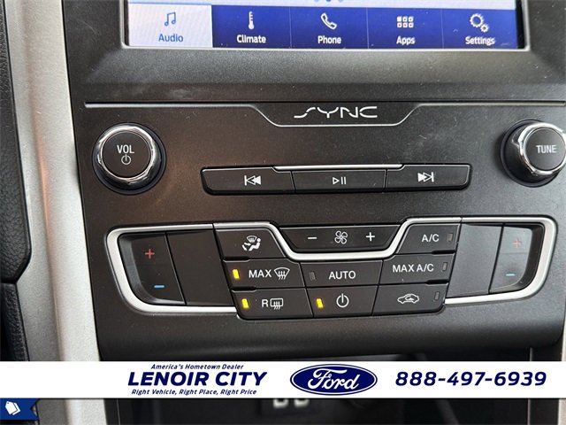 Certified 2020 Ford Fusion SE image 25