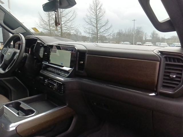 Used 2024 Chevrolet Silverado 2500 High Country w/ High Country Premium Package image 34