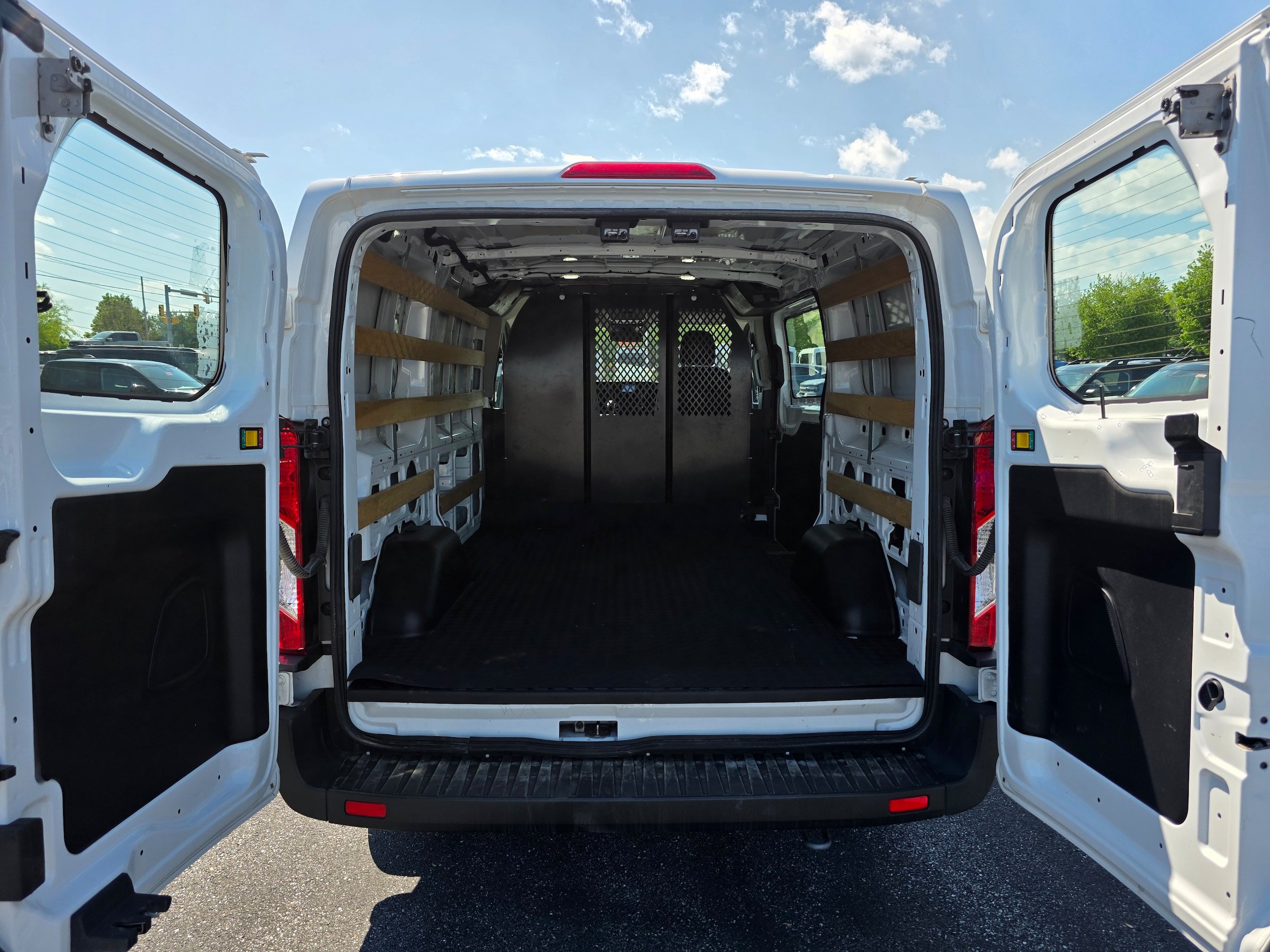 Certified 2024 Ford Transit 250 Low Roof w/ Exterior Upgrade Package RWD image 9