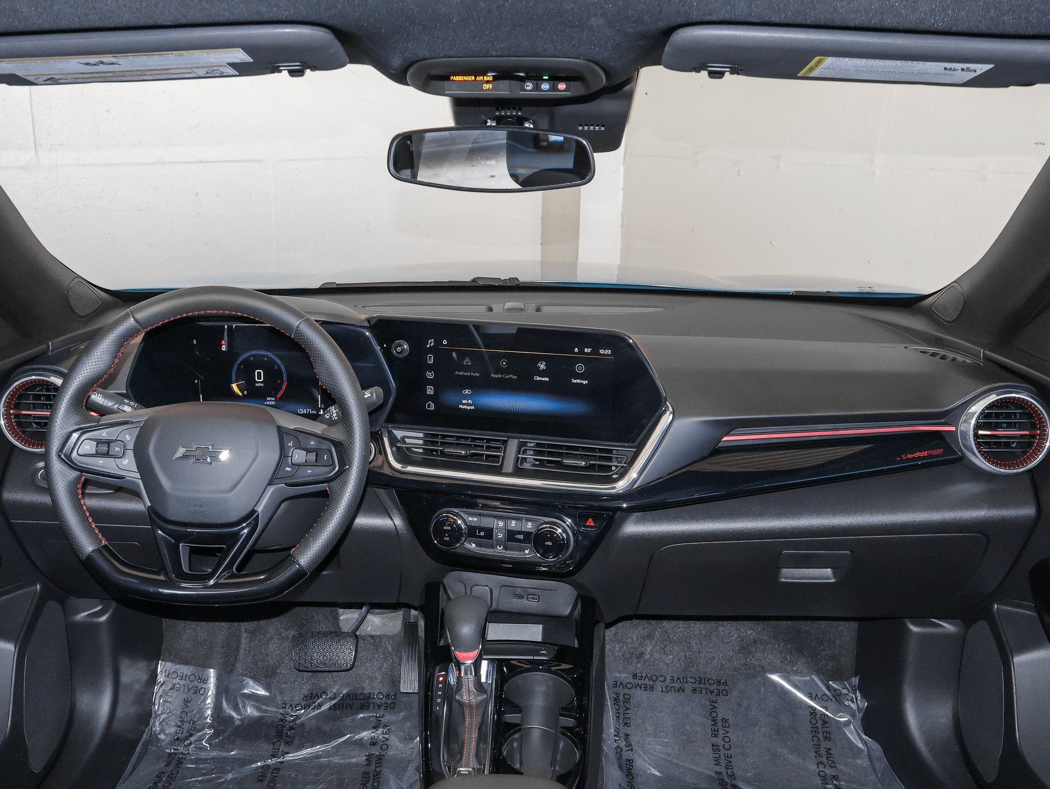 Used 2025 Chevrolet Trax RS FWD image 25