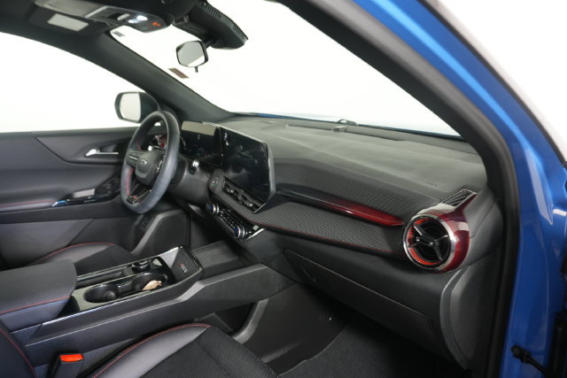 Used 2025 Chevrolet Equinox RS AWD/4WD image 18