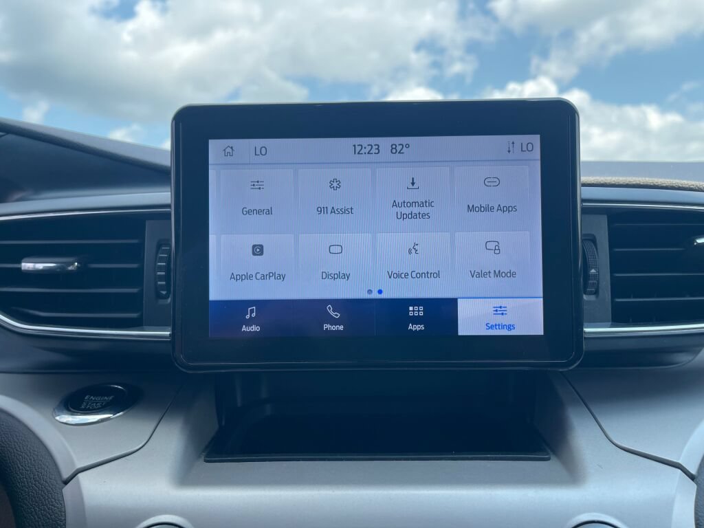 Certified 2023 Ford Explorer XLT w/ Equipment Group 202A AWD/4WD image 12