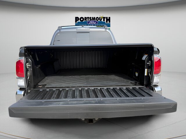 Used 2023 Toyota Tacoma TRD Off-Road AWD/4WD image 12
