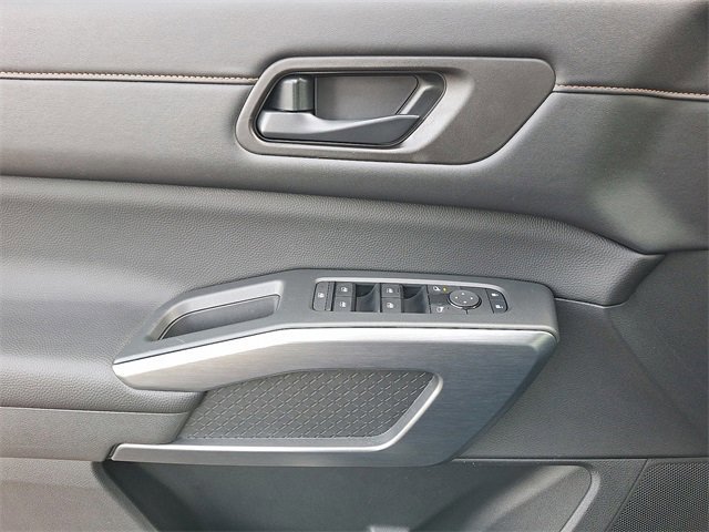 Used 2023 Nissan Pathfinder Rock Creek image 12