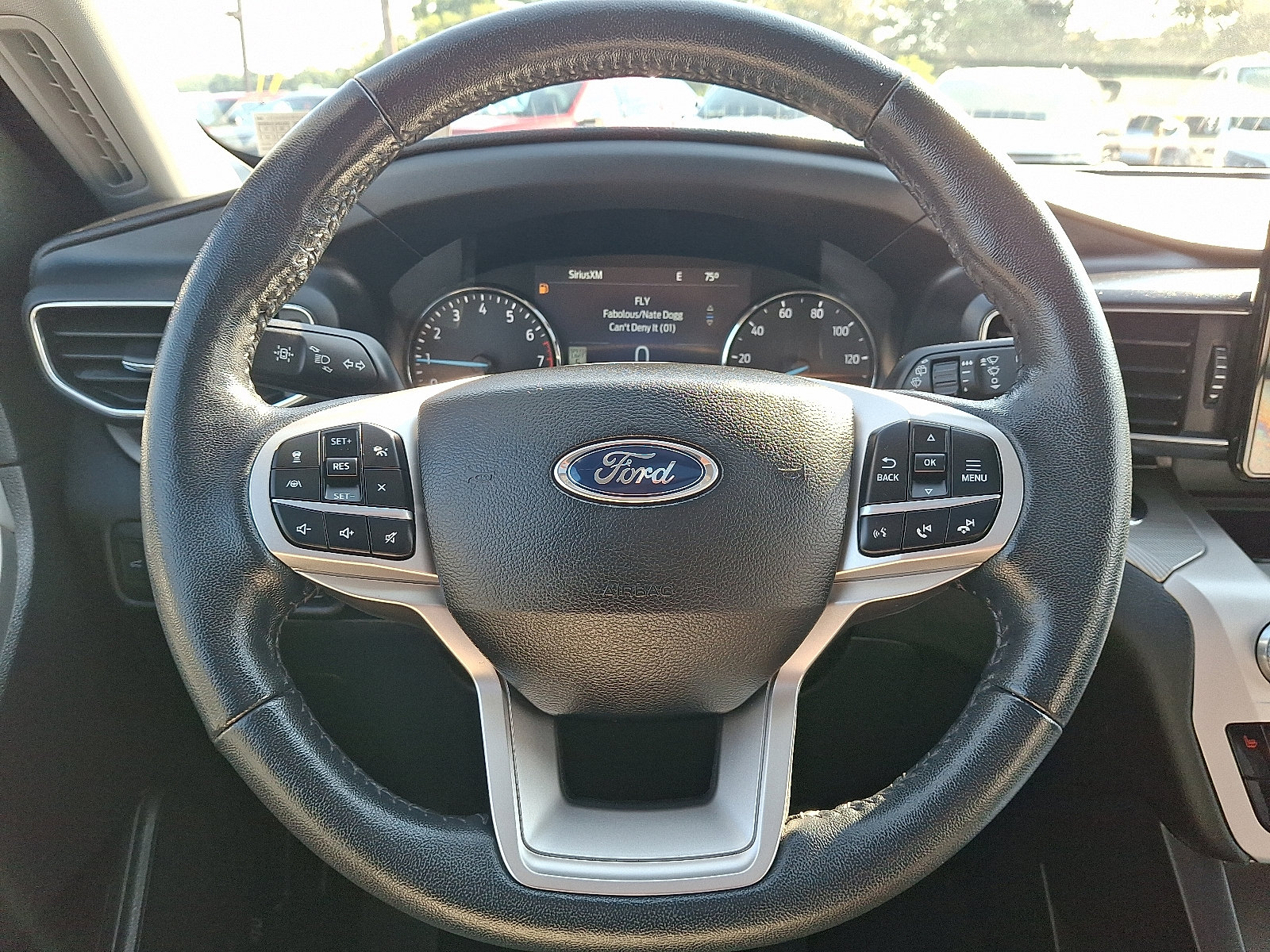 Certified 2022 Ford Explorer XLT w/ Equipment Group 202A AWD/4WD image 21