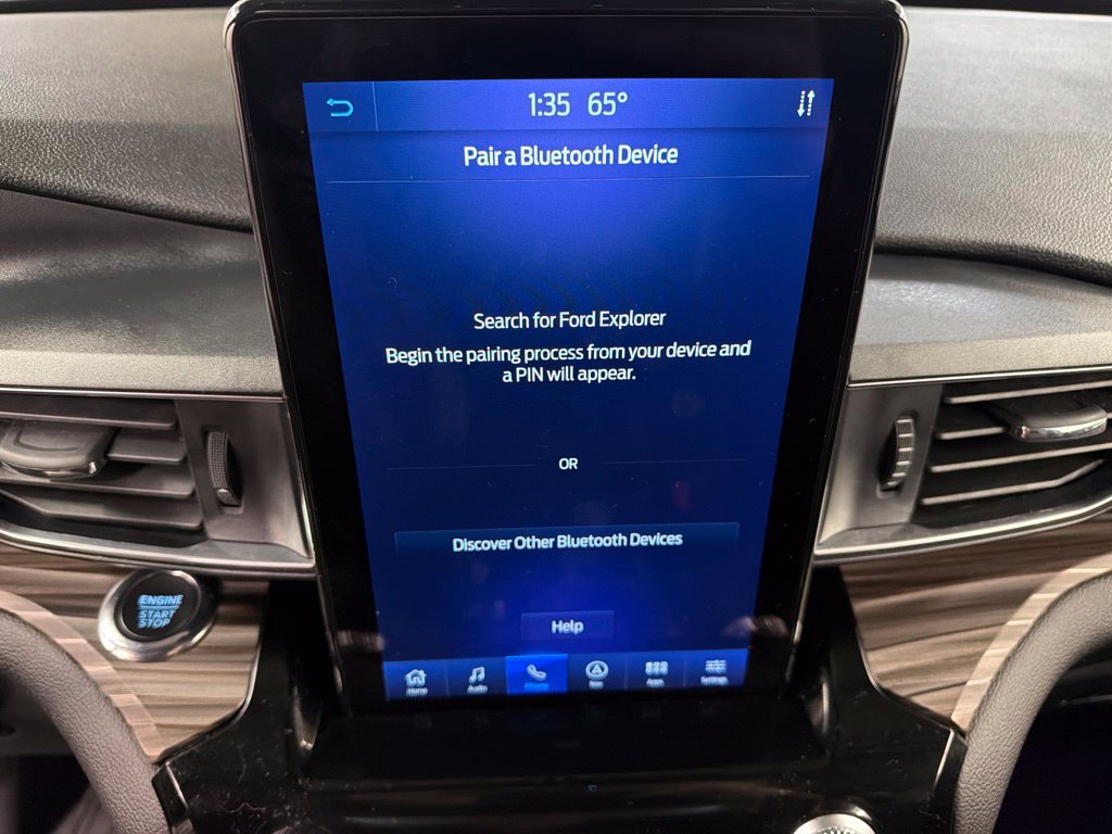Certified 2022 Ford Explorer Limited w/ Limited Technology Package AWD/4WD image 11