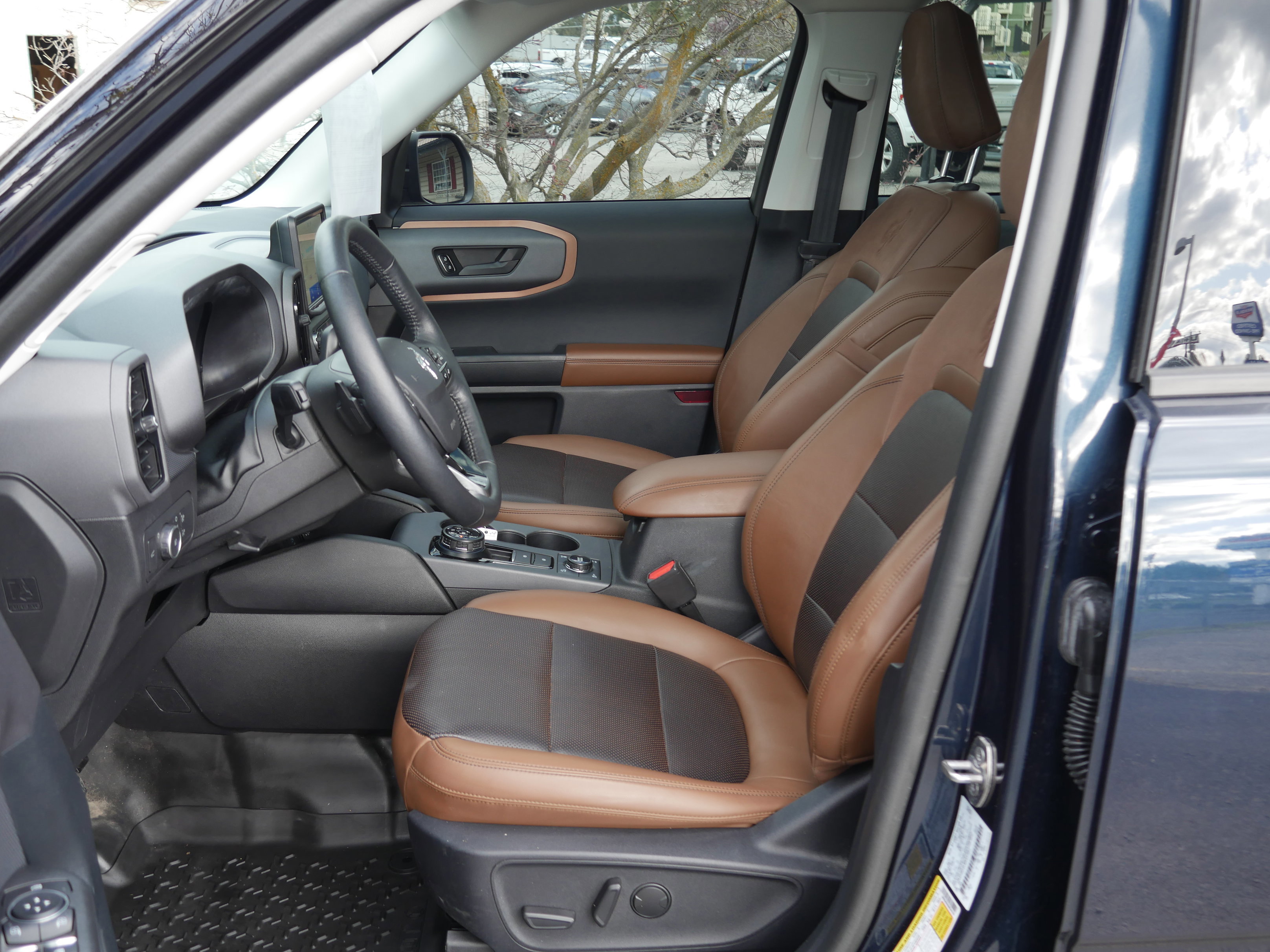 Certified 2021 Ford Bronco Sport Badlands w/ Badlands Package AWD/4WD image 9