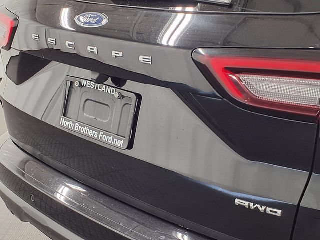 Certified 2024 Ford Escape ST-Line w/ Tech Pack #1 AWD/4WD image 27