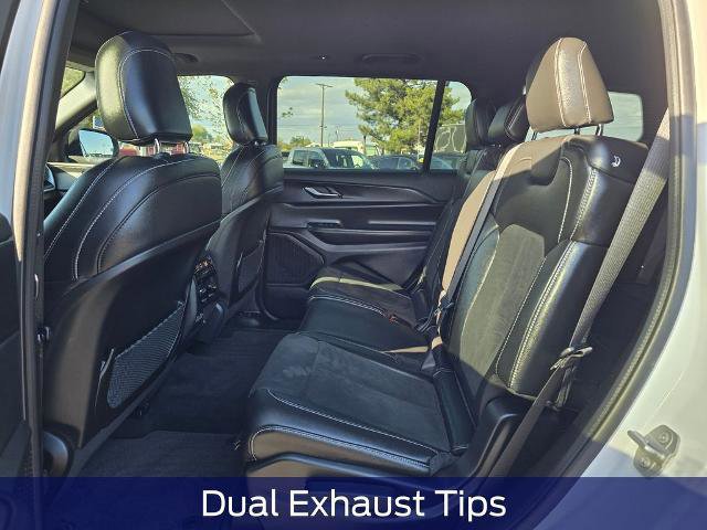 Used 2024 Jeep Grand Cherokee L Altitude AWD/4WD image 15