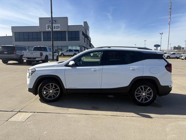 Used 2023 GMC Terrain SLT image 5