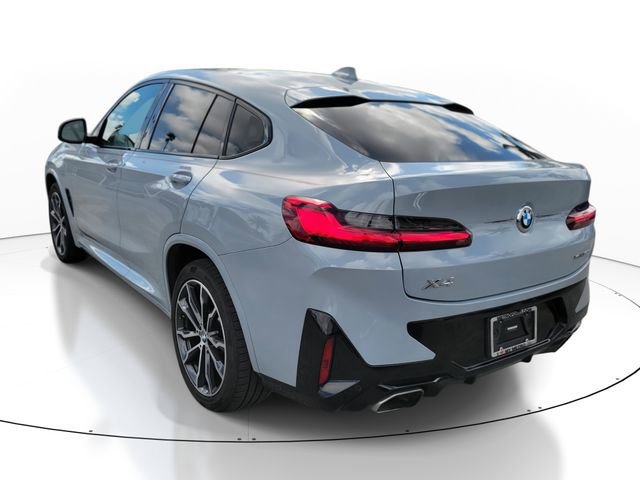 Used 2022 BMW X4 xDrive30i w/ M Sport Package image 2