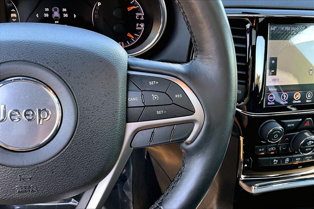 Used 2019 Jeep Grand Cherokee Altitude AWD/4WD image 14