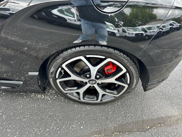 Used 2020 Hyundai Veloster N FWD image 29
