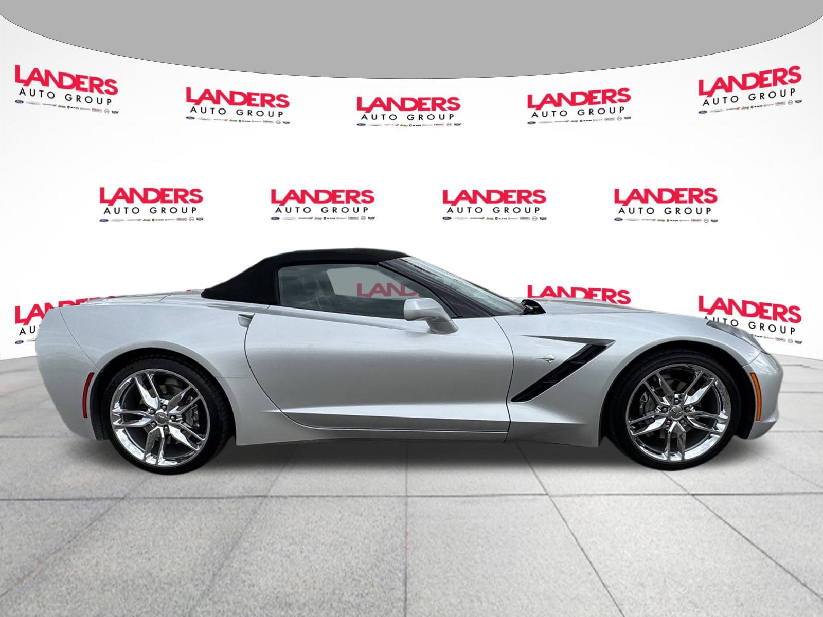 Used 2018 Chevrolet Corvette Stingray Convertible w/ 3LT Preferred Equipment Group image 2