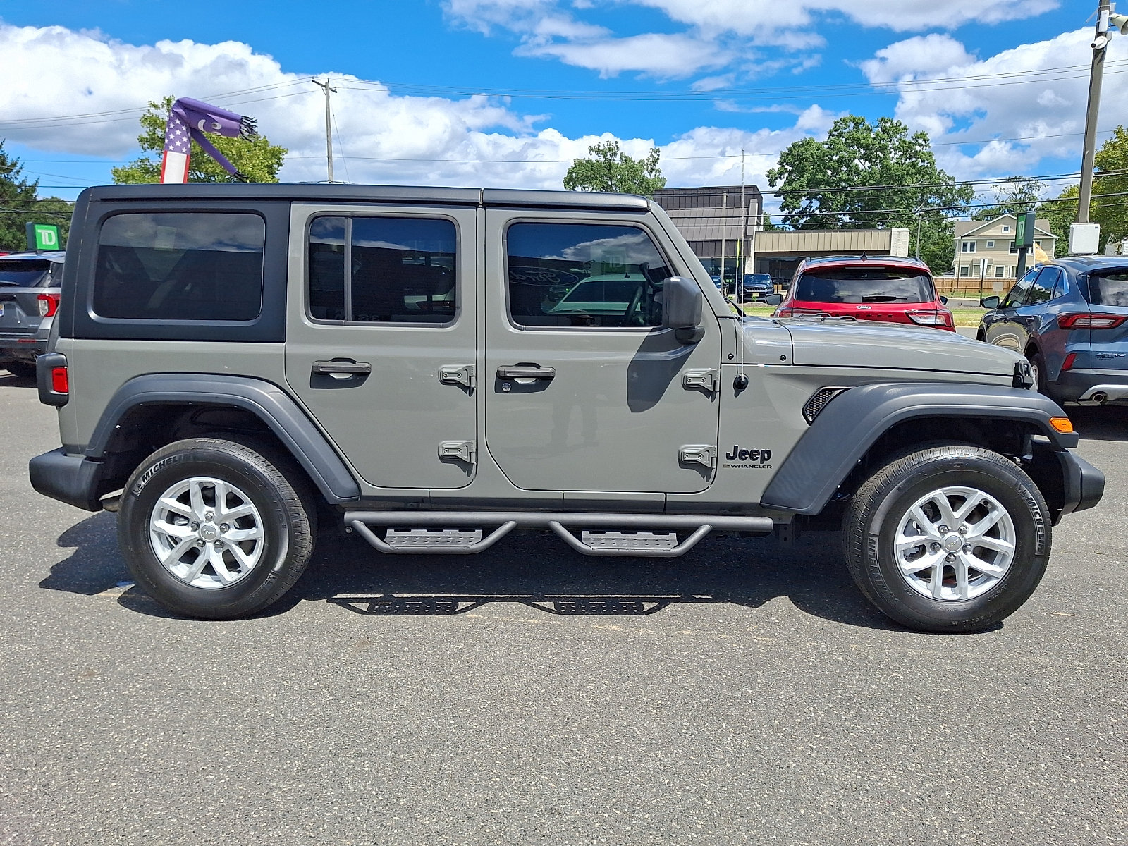 Used 2023 Jeep Wrangler Unlimited Sport AWD/4WD image 12