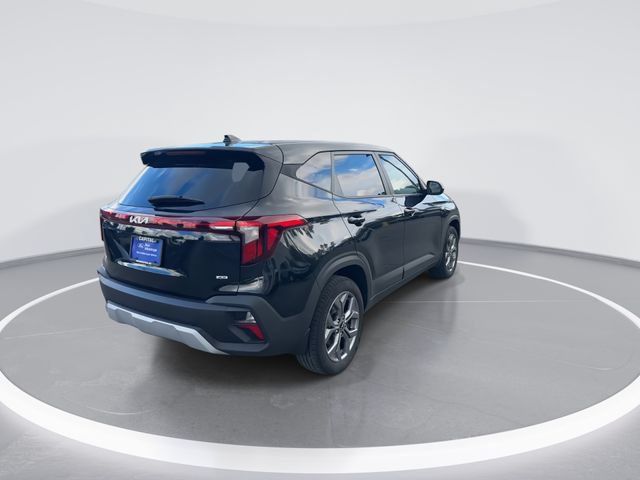 Used 2024 Kia Seltos LX AWD/4WD image 6