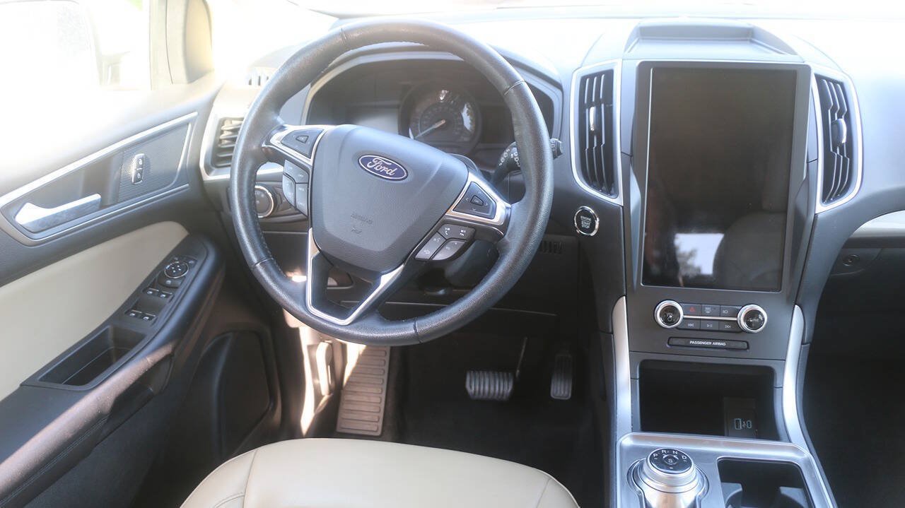 Certified 2024 Ford Edge SEL AWD/4WD image 15