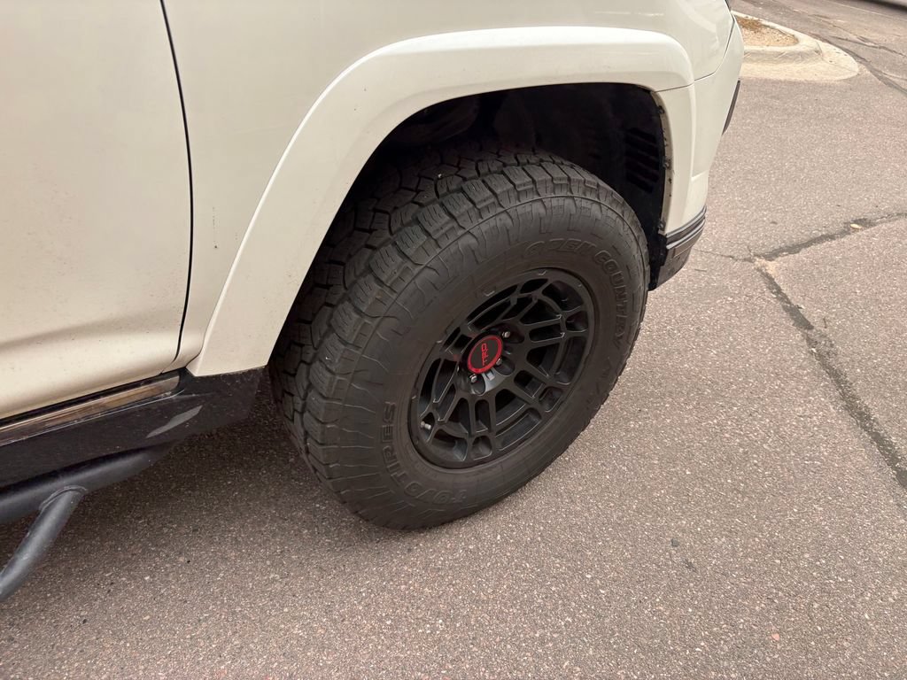 Used 2019 Toyota 4Runner Limited AWD/4WD image 15