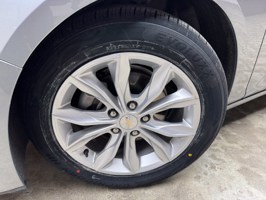Used 2025 Chevrolet Malibu LT FWD image 29