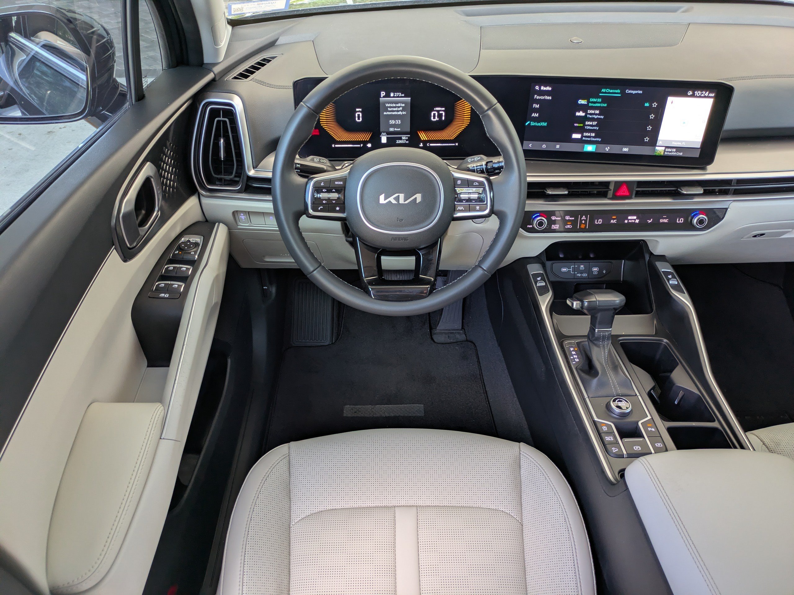 Used 2024 Kia Sorento S FWD image 16