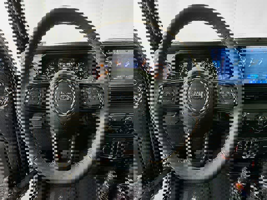 Used 2024 Jeep Wrangler Sport S image 18
