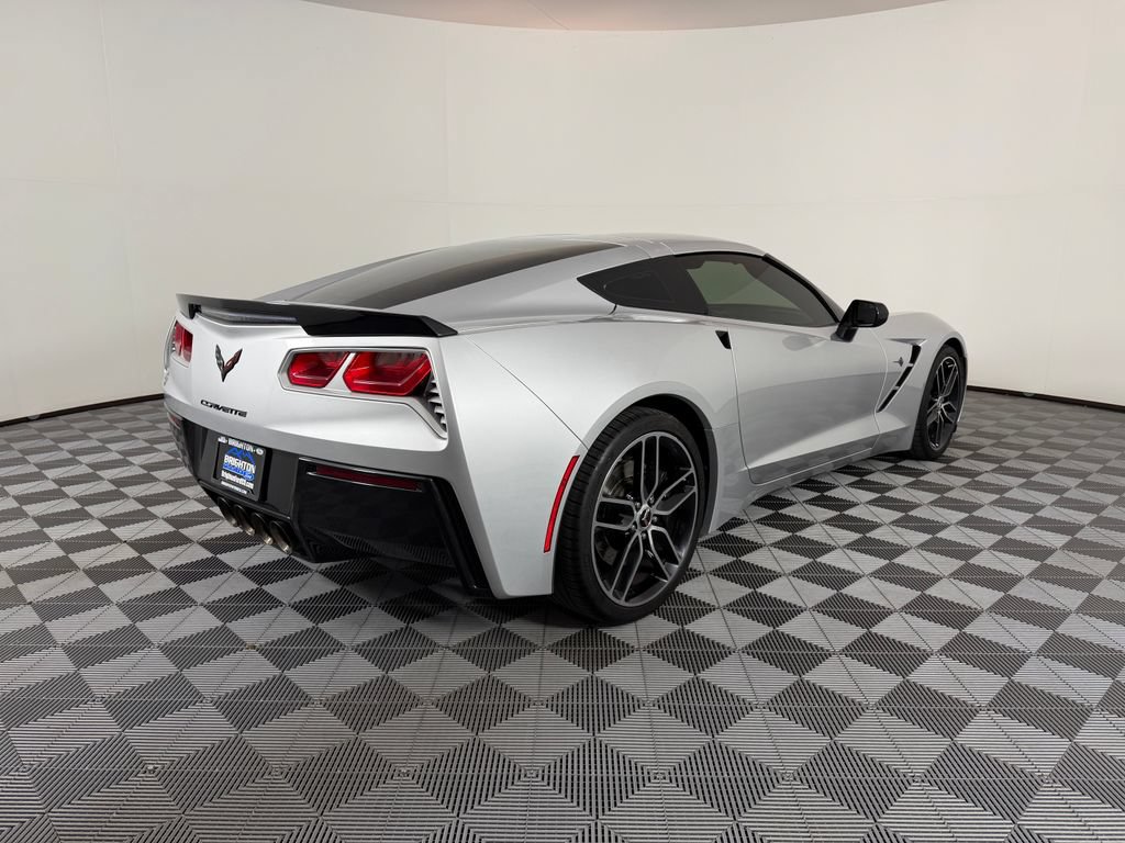 Used 2019 Chevrolet Corvette Stingray Coupe RWD image 3