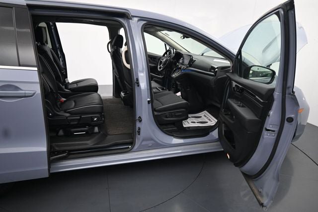 Used 2025 Honda Odyssey Elite image 13